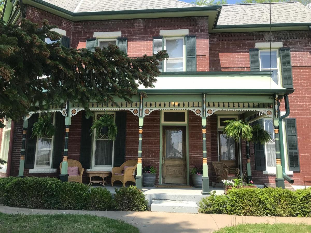 The Nauvoo Grand Bed & Breakfast Extérieur photo